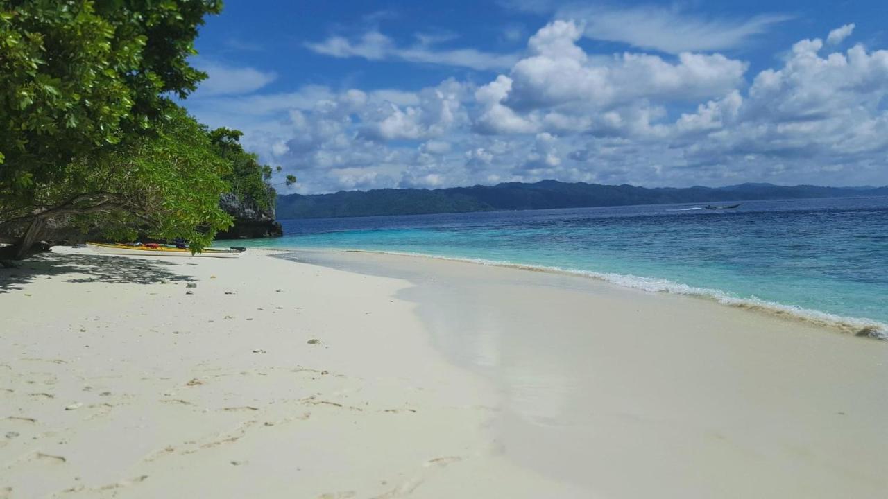 Tabari Dive Lodge Pulau Mansuar Exterior foto